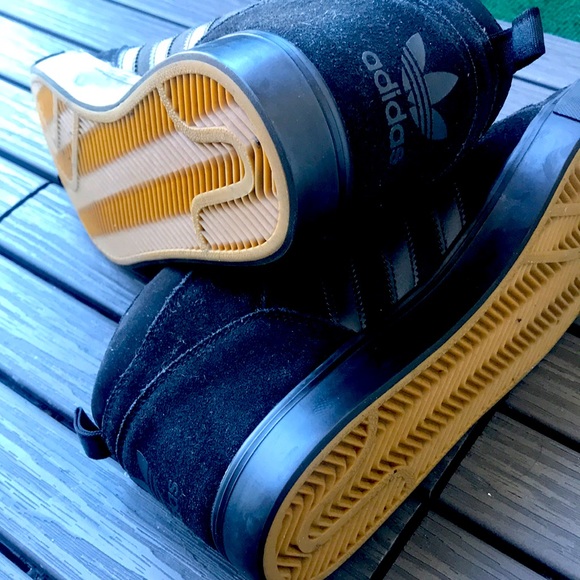 All black adidas boots - Picture 3 of 4